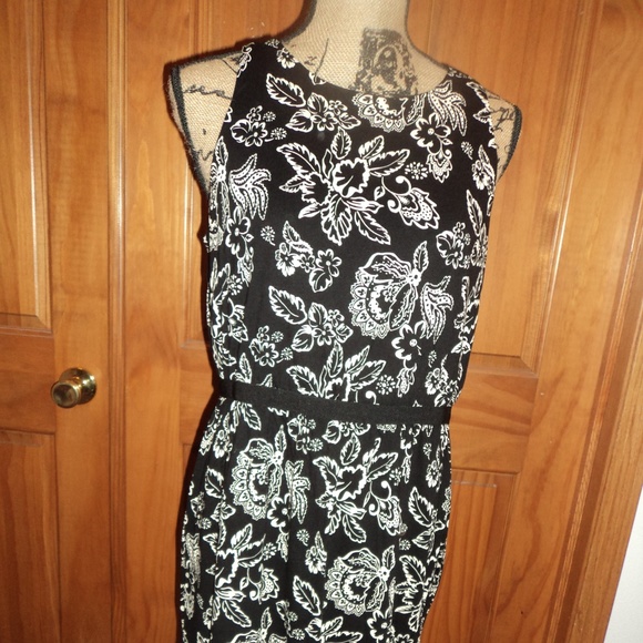 LOFT Dresses & Skirts - Dress